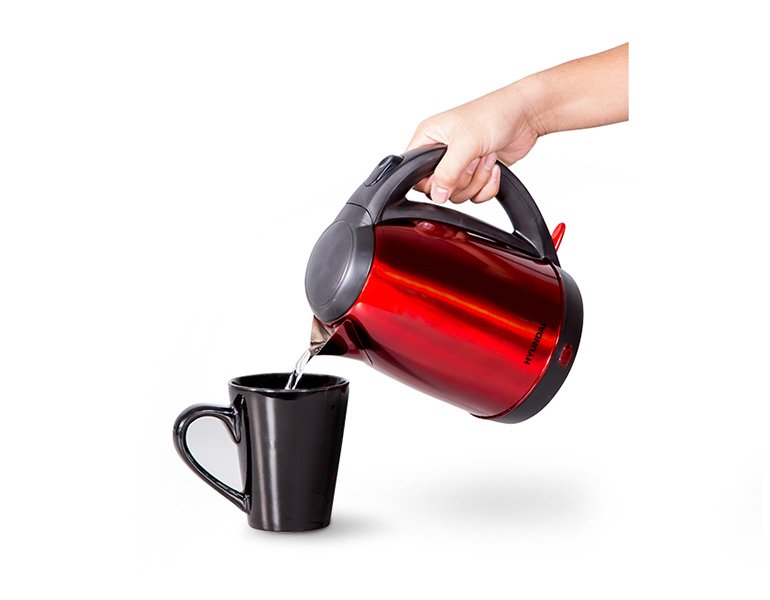 Brentwood 1.5-Liter Stainless Steel Cordless Electric Kettle, Red 